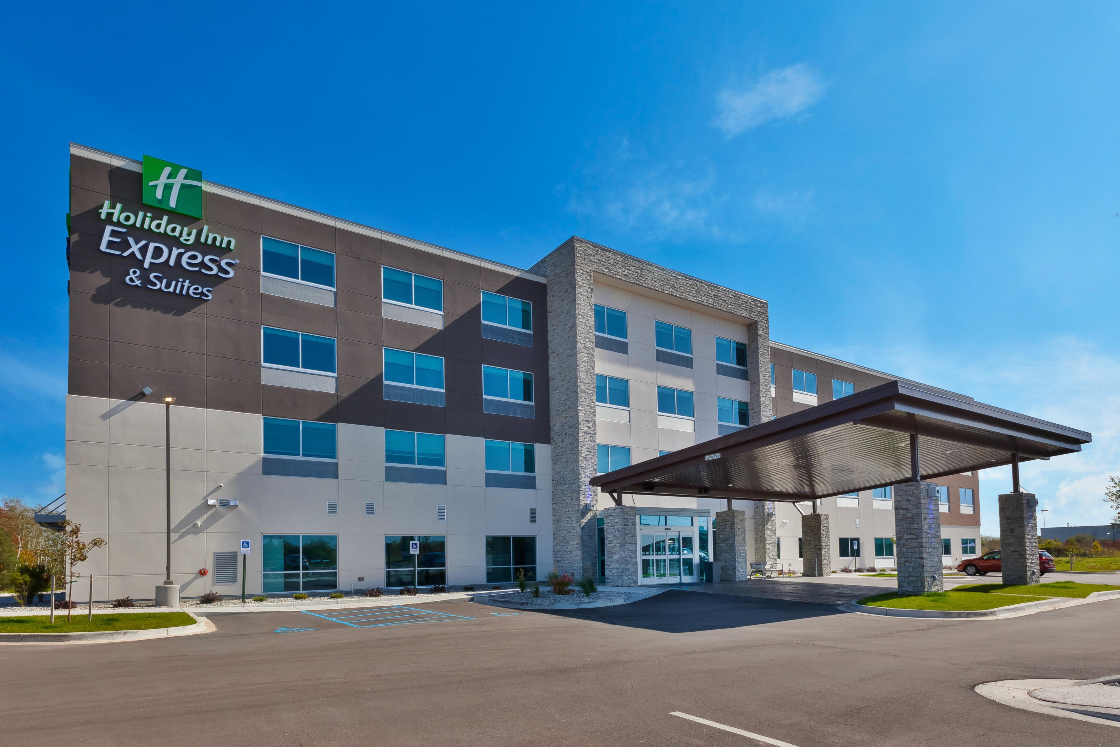 Holiday Inn Express & Suites - Cedar Springs - Grand Rapids N By Ihg Exterior foto