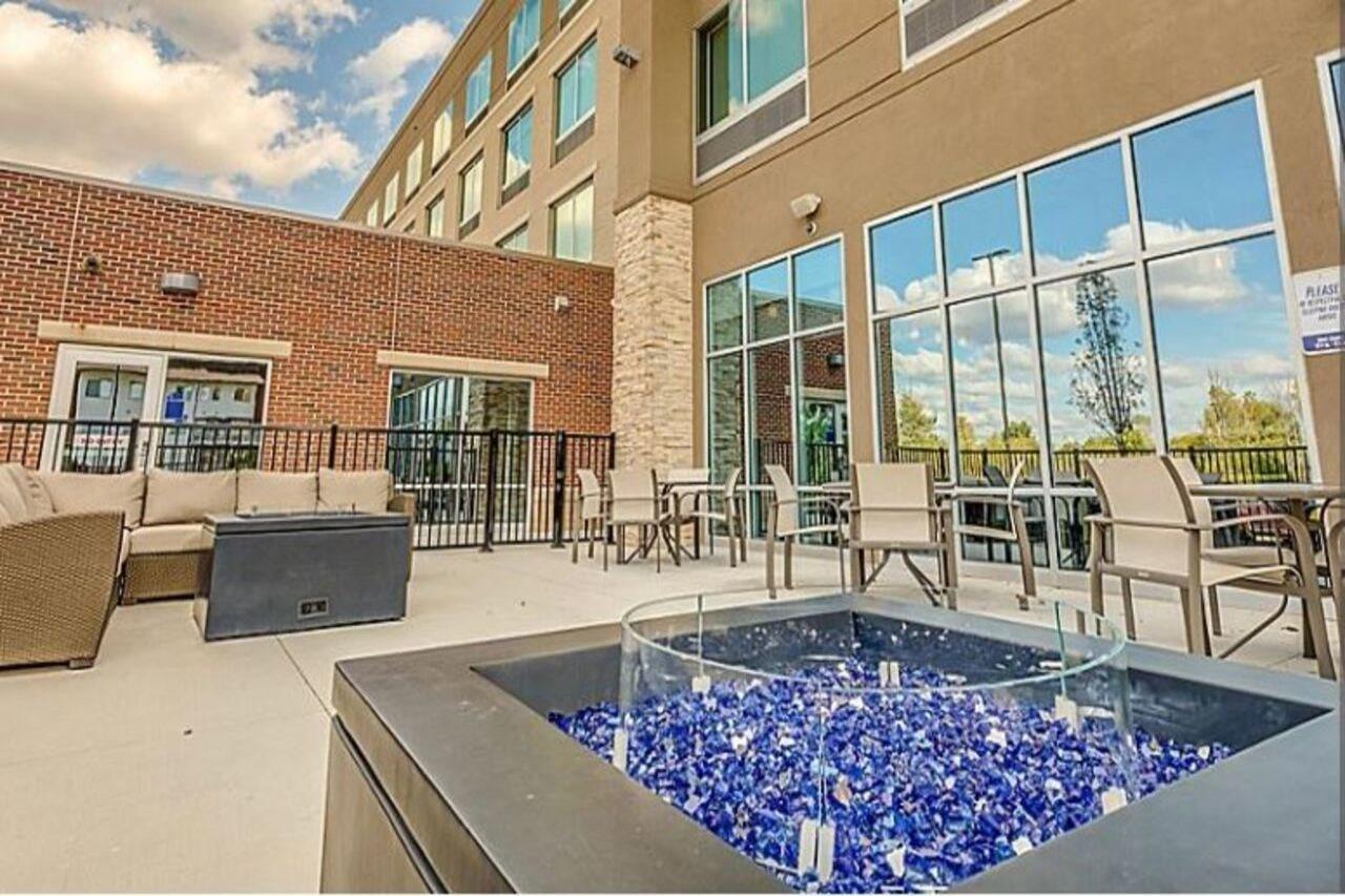 Holiday Inn Express & Suites - Cedar Springs - Grand Rapids N By Ihg Exterior foto